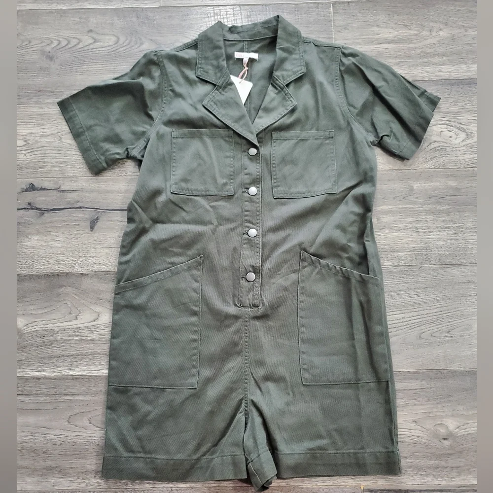 Gianni Bini | NWT Green Collared Short Sleeve Romper - Picture 1 of 4